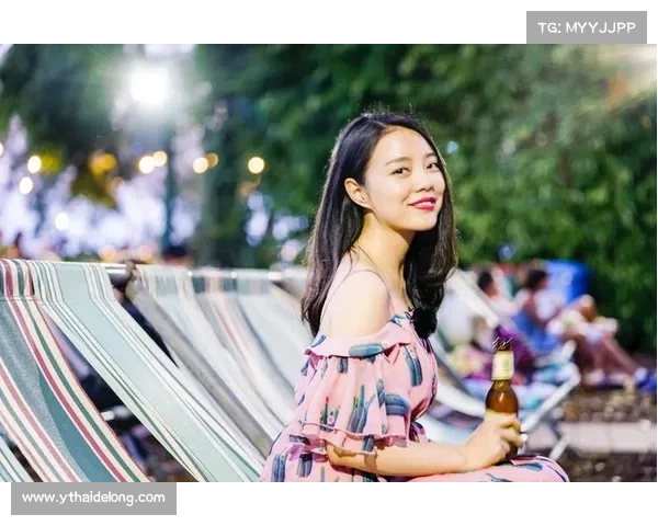 欧洲杯女神欣杨引领时尚潮流 谁将问鼎最美推女郎之争 欧洲杯女神欣杨引领时尚潮流 谁将问鼎最美推女郎之争